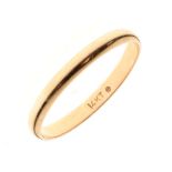 Wedding band, the shank stamped 14K, size Q½, 1.6g approx Condition: