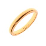 Wedding band, the shank stamped 22ct, size M½, 3.7g approx Condition: