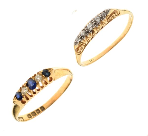 18ct gold dress ring set graduated diamonds and sapphire coloured stones, London 1916, size R,