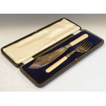 George V cased pair of fish servers, Sheffield 1923, with ivorine handles, in fitted case Condition: