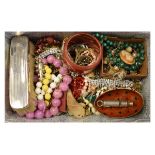 Group of assorted costume/dress jewellery and other items to include; malachite and other bead