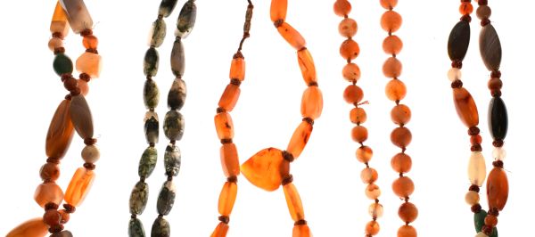 Quantity of hardstone necklaces Condition: