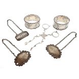 Assorted small silver items to include; a pair of George IV spirit labels for 'Sherry' and 'Claret',
