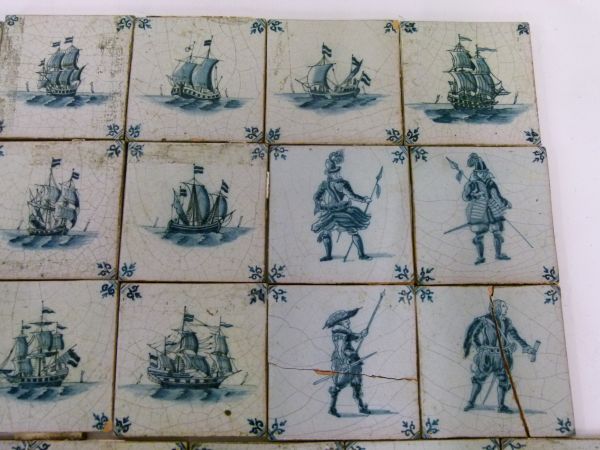 Collection of thirty-three 19th Century Dutch Delft blue and white painted tiles, comprising: - Bild 3 aus 9