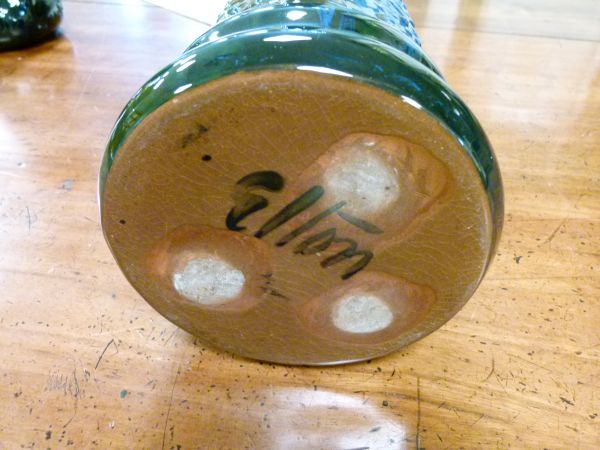 Elton Ware tyg having typical stylised decoration on a blue/green ground, base with painted mark, - Bild 6 aus 6