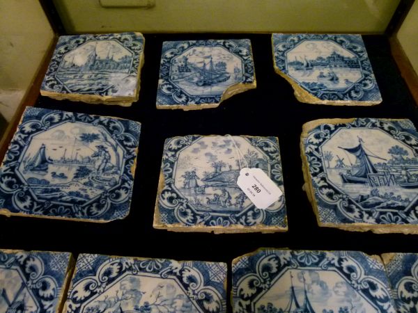 Group of ten mid 18th Century Liverpool Delft tiles, each decorated with a landscape or seascape - Bild 2 aus 5