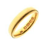 22ct gold wedding band, Birmingham 1916, size K, 6.3g gross approx Condition: