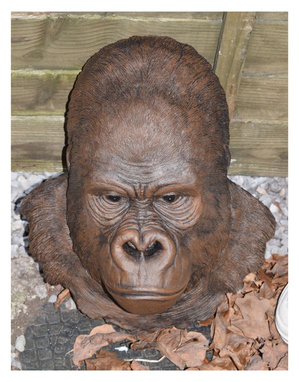 Garden Ornaments - Large painted wall mask of a gorilla, 38cm high Condition: