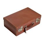 Vintage tan leather vanity/overnight case with plaque of F.C.Haydon, Bristol, 51cm wide Condition: