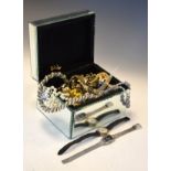 Quantity of various costume jewellery in a mirrored trinket box Condition: