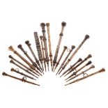 Twenty various Victorian propelling pencils Condition: