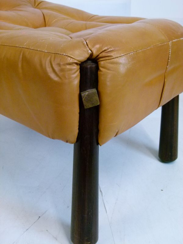 Modern Design - Percival Lafer (Brazilian) circa 1970s rosewood and yellow leather stool of oblong - Bild 3 aus 13