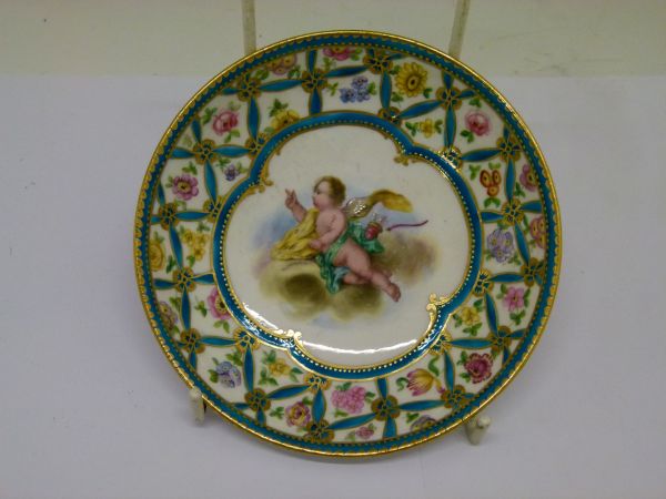 Sevres cabinet cup and saucer, each piece having a bleu céleste and gilt lattice design interspersed - Image 3 of 10