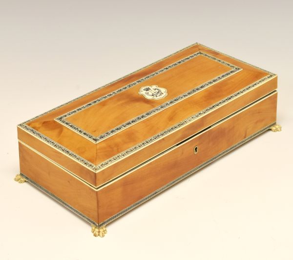 Early 20th Century Indian ivory inlaid satinwood card box, the cover inlaid with the crest of the