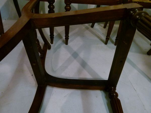 Set of six Regency/George IV rosewood dining chairs, each having panelled figured top rail over - Bild 14 aus 14