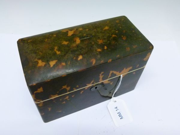 19th Century tortoiseshell veneered box, of rectangular form, the hinged cover opening to reveal a - Bild 3 aus 10