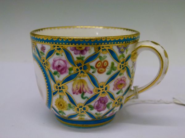 Sevres cabinet cup and saucer, each piece having a bleu céleste and gilt lattice design interspersed - Image 10 of 10