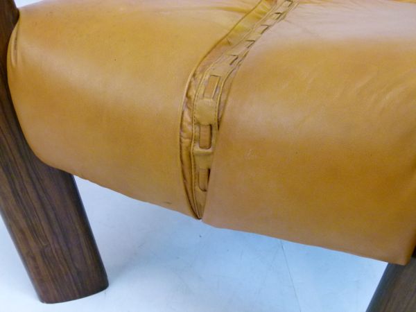 Modern Design - Percival Lafer (Brazilian) circa 1970s rosewood and yellow leather stool, the - Bild 7 aus 12