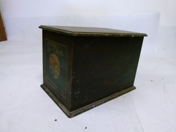Advertising, - Paton's Boot & Shoe Laces - An early 19th Century stained pine counter top chest, the - Bild 10 aus 11