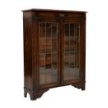 Early 20th Century oak cabinet fitted two leaded glass doors