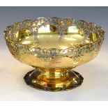 George V silver gilt pedestal bowl with pierced decoration, Sheffield 1931, 11.5cm high, 19toz