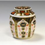 Royal Crown Derby Imari pattern 1128 ginger jar and cover, 11cm high