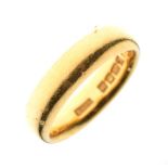 22ct gold wedding band, size N, 7.7g approx