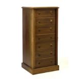 Early 20th Century mahogany Wellington chest fitted seven drawers, 51cm wide