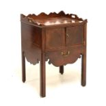 George III mahogany tray top commode, 54cm wide