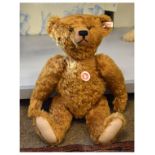 Boxed 'Johann' Steiff teddy bear, limited edition 610 of 1500, serial no. 036835, with certificate