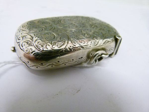 Victorian silver vesta case with integral stamp and sovereign holder, having allover engraved floral - Image 4 of 8