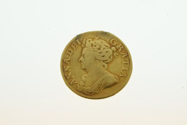 Gold Coin, - Queen Anne guinea 1708 Condition: Heavy signs of surface wear and scratching - - Image 3 of 4