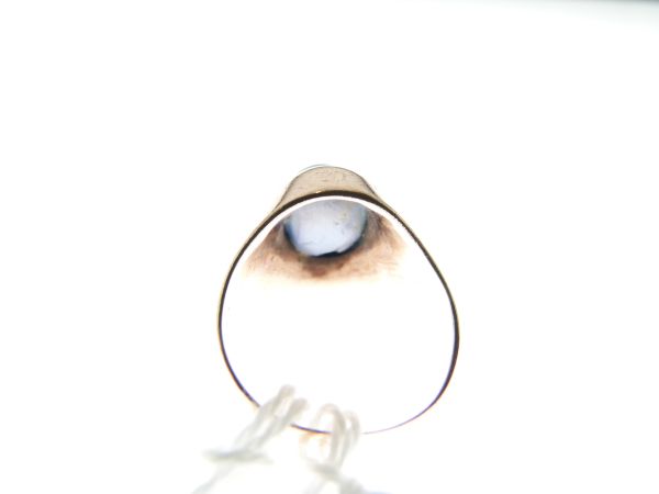 Single stone star sapphire ring, unmarked, the cabochon approximately 11mm x 7.8mm x 7.3mm deep, - Image 3 of 5