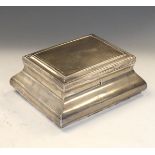 Edward VII silver bombe sided silver cigarette box with hinged lid, London 1904, 20cm wide