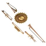 Group of assorted 9ct gold and yellow metal items comprising: oval bar brooch, and five various