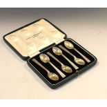 Cased set of six Elizabeth II silver teaspoons, Sheffield 1964, 3.0toz approx