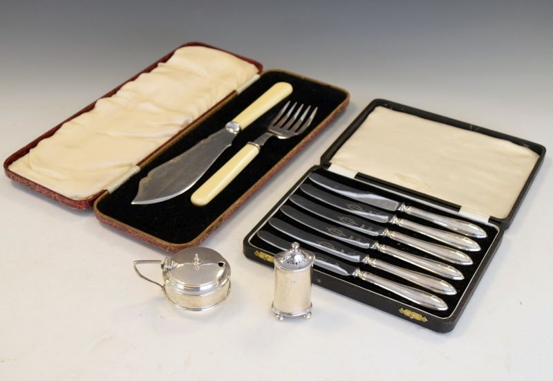 Cased set of Elizabeth II silver handled pastry knives, Sheffield 1954, a George VI silver mustard