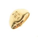 Gentleman's 18ct gold signet ring, size R, 6.9g approx