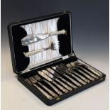 Cased set of Edward VIII/George V silver handled fish cutlery and servers, Sheffield 1936/1937