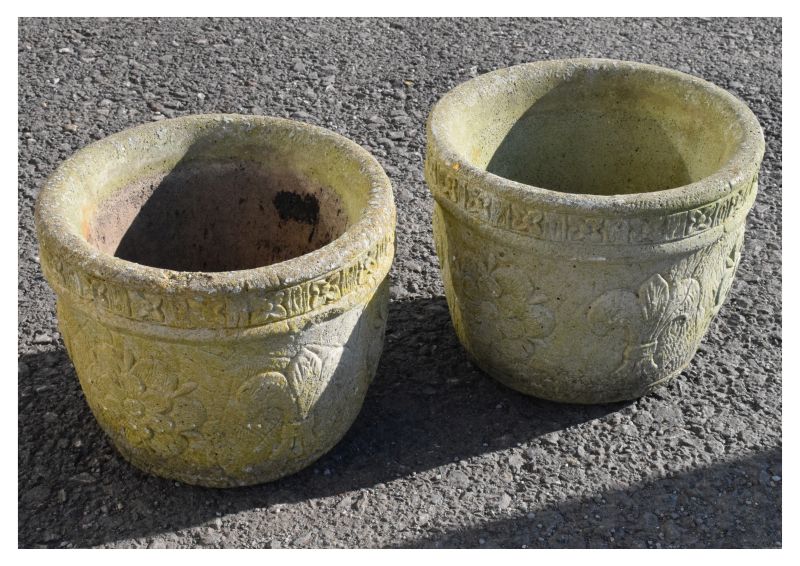 Pair of reconstituted garden plant pots, 29cm diameter x 24cm high