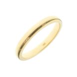 Yellow metal wedding band stamped 585, size Z+1, 6.1g approx