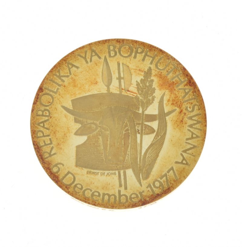 Gold Medallion - South African 18ct gold Bophuthatswana Independence medallion issued by the South