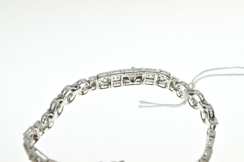 Diamond set 18ct white gold Art Deco style bracelet, set throughout with a total of one hundred - Image 4 of 7
