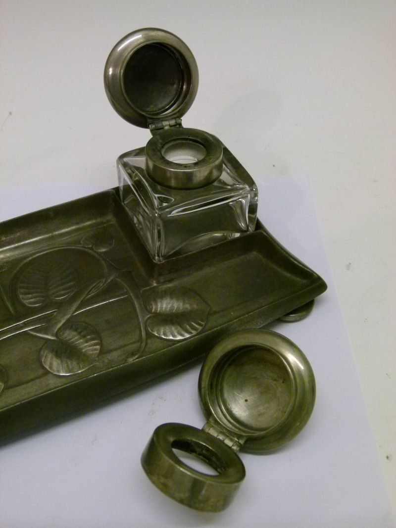 Liberty & Co Tudric pewter inkstand or deskstand, fitted two inkwells flanking foliate relief - Image 3 of 10