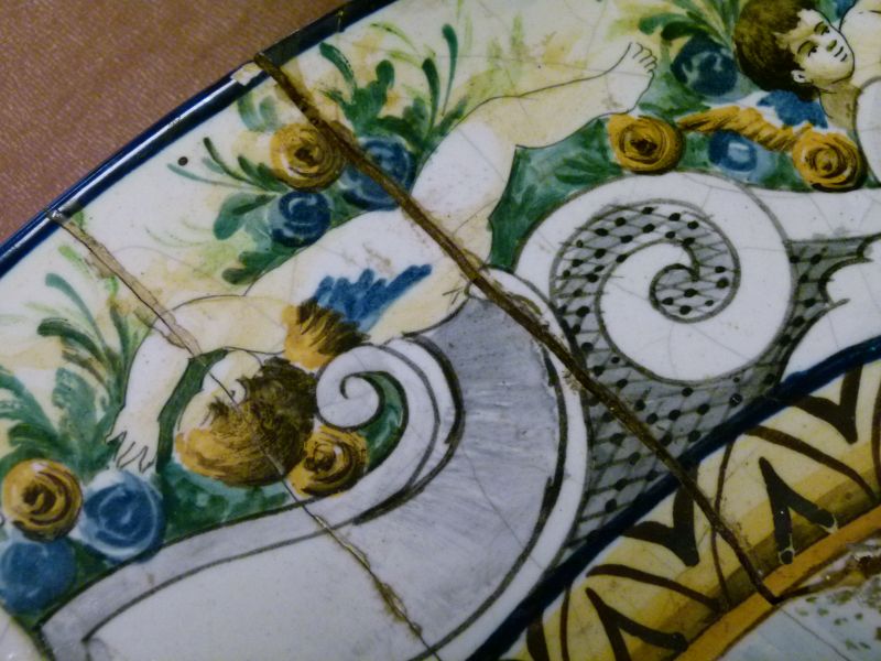 Italian maiolica pottery charger, 19th Century, decorated in the 'Istoriato' tradition with a - Image 2 of 10