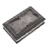 Nathaniel Mills: Victorian silver table snuff box, of rectangular form with hinged lid, decorated