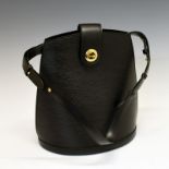Louis Vuitton epi leather Cluny bucket bag with top flap closure, twist lock and adjustable