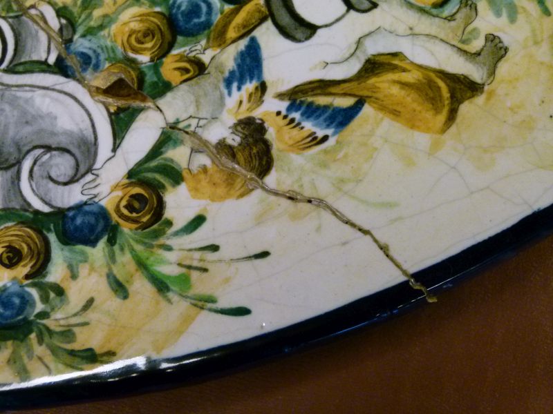 Italian maiolica pottery charger, 19th Century, decorated in the 'Istoriato' tradition with a - Image 3 of 10