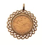 Gold Coins - Edward VII half sovereign, 1910, in a 9ct gold pendant mount