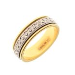 18ct gold wedding band, with central band of silvered decoration, size L, 5.9g approx